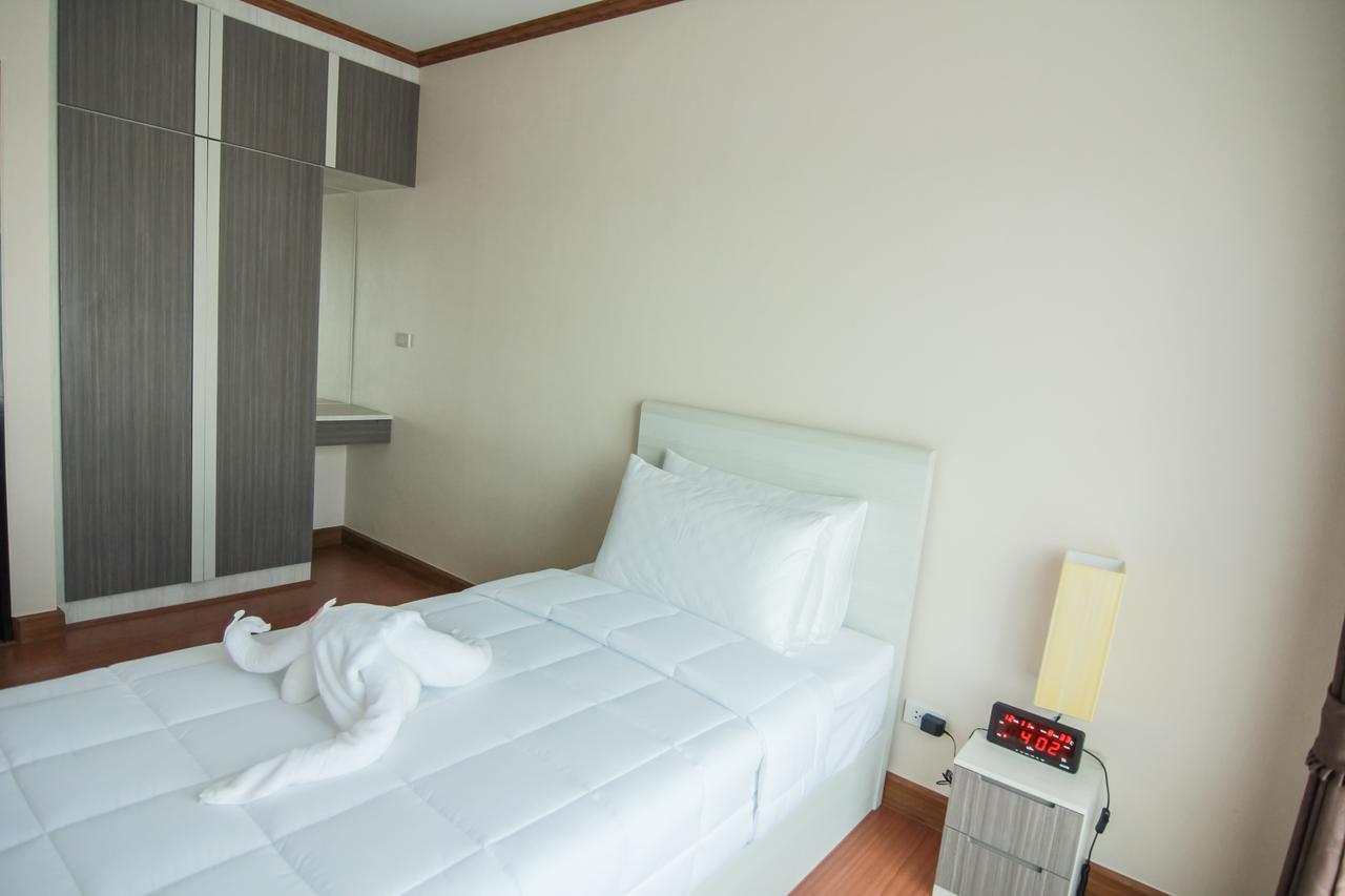 Tada Condotel Buriram Exterior photo