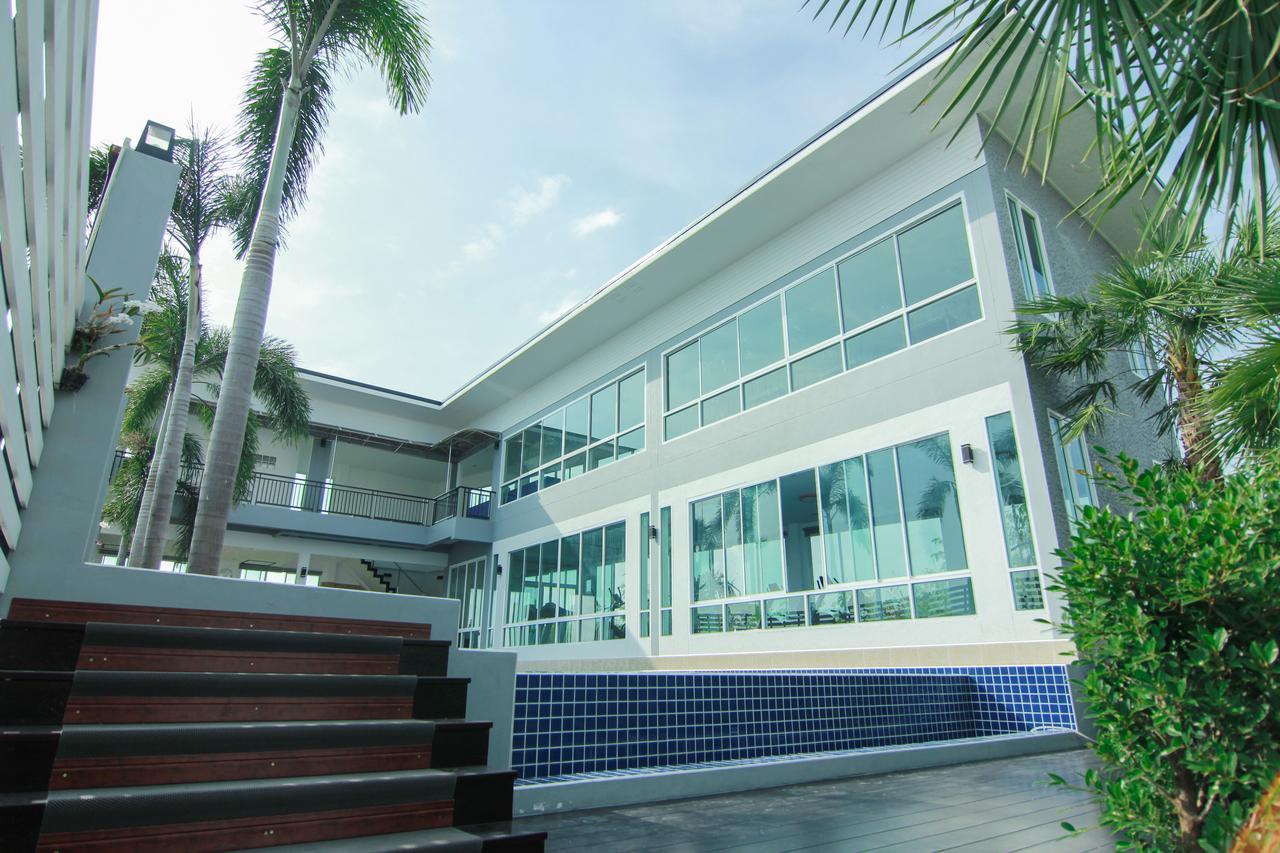 Tada Condotel Buriram Exterior photo